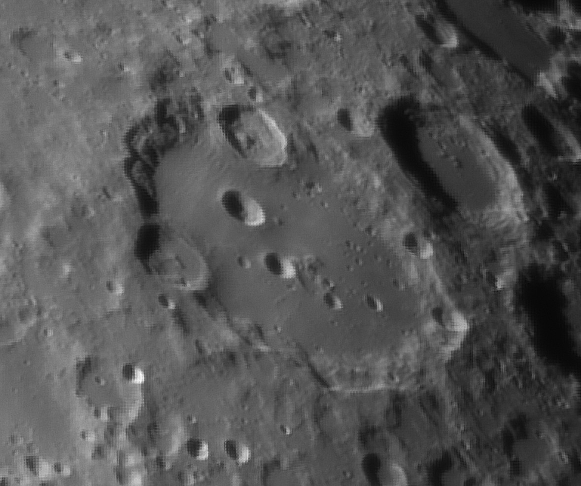 Lee más sobre el artículo Cráter Clavius en la Luna