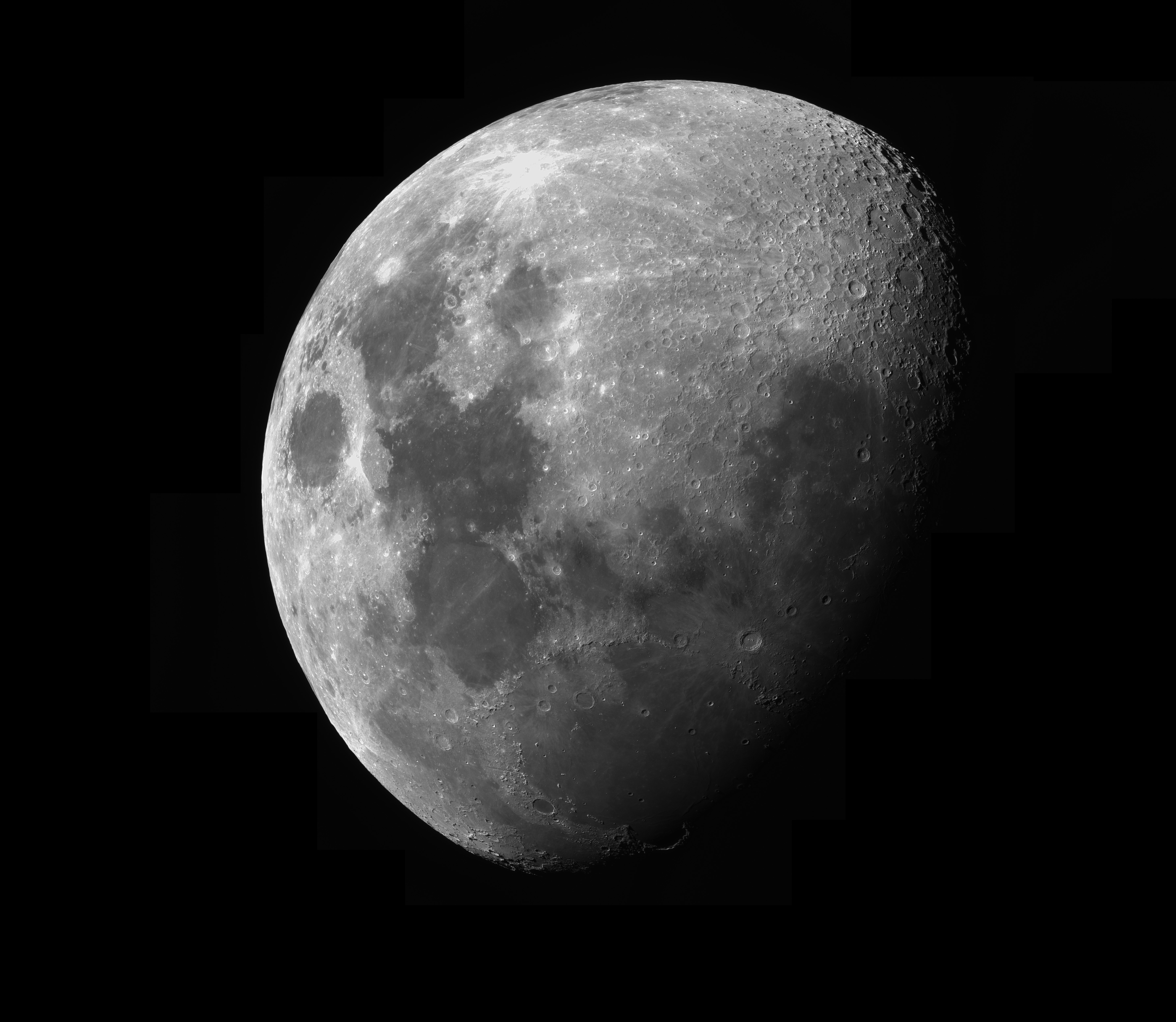 Lee más sobre el artículo Luna gibosa creciente del 11-02-2022